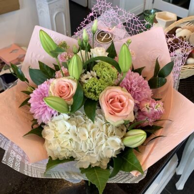 BQ100 It's a Girl Flower Bouquet