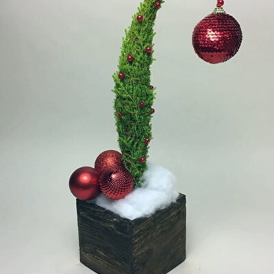 CH021-Grinch Tree Wood Pot
