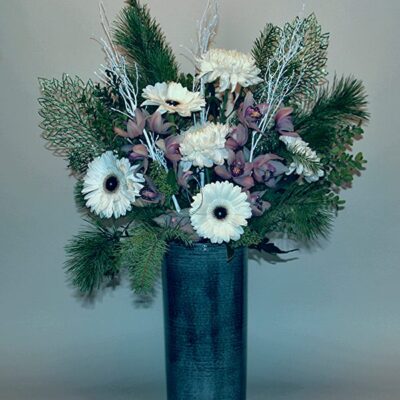 CH024-Snowy Lynn Valley Christmas Floral Arrangement