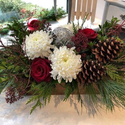 CH046-Silver Ball Christmas Arrangement