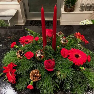 CH059 2-Candles Red Centrepiece