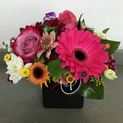FA005 Bestseller Flower Arrangement