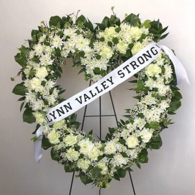 WR009 Sympathy Wreath