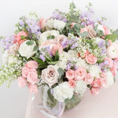 BQ020 Bouquet-Roses-Stocks-Carnations-Eucalyptus