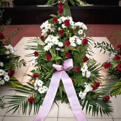 SS005-Divine Worship Standing Spray